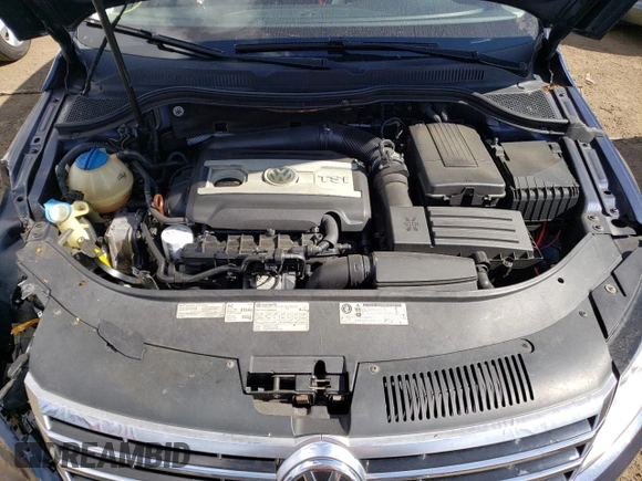2013 Volkswagen CC Lux with VIN WVWRP7AN4DE533113, listed as a Copart auction lot 74125524 with 137,361 mi miles and Clean Title. Bid and sale history available at carsss.com. Image 11.