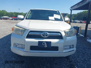 2012 Toyota 4Runner SR5 z VIN JTEZU5JR8C5041520, wystawiony jako IAAI lot #41974132 z przebiegiem 202 050 mil mil oraz . Historia ofert i sprzedaży dostępna na DreamBid. Obrazek 12.