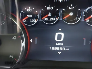 2016 GMC Sierra 2500HD Denali z VIN 1GT12UE82GF130096, wystawiony jako IAAI lot #41869448 z przebiegiem 129 659 mil mil oraz . Historia ofert i sprzedaży dostępna na DreamBid. Obrazek 15.