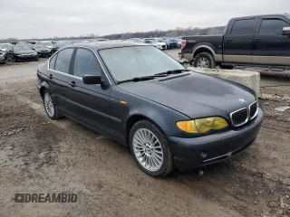 2003 BMW 3 Series 330xi with VIN WBAEW53473PG09534, listed as a Copart auction lot 86310584 with 203,453 mi miles and Clean Title. Bid and sale history available at carsss.com. Image 4.