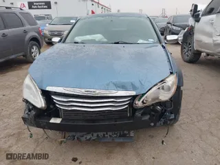 2011 Chrysler 200 Limited with VIN 1C3BC2FG8BN551111, listed as a IAAI auction lot 41736110 with 116,852 mi miles. Bid and sale history available at carsss.com. Image 13.