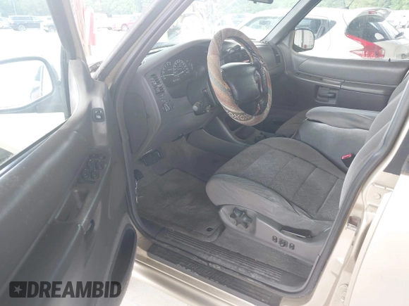2000 Ford Explorer with VIN 1FMZU63X4YZC07906, listed as a IAAI auction lot 42190930 with 240,829 mi miles and . Bid and sale history available at DreamBid. Image 5.