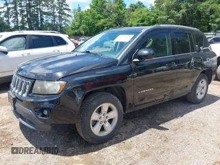 2016 Jeep Compass Latitude z VIN 1C4NJCEA8GD793945, wystawiony jako IAAI lot #42466640 z przebiegiem 110 341 mil mil oraz . Historia ofert i sprzedaży dostępna na DreamBid. Obrazek 2.