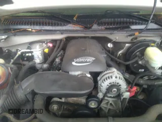 2006 Chevrolet Silverado 1500 LT1 with VIN 1GCEC19V56Z142057, listed as a IAAI auction lot 41752031 with 82,607 mi miles. Bid and sale history available at carsss.com. Image 10.