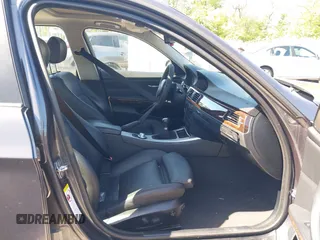 2006 BMW 3 Series 325xi z VIN WBAVD13596KT79419, wystawiony jako IAAI lot #42125590 z przebiegiem 203 431 mil mil oraz . Historia ofert i sprzedaży dostępna na DreamBid. Obrazek 5.