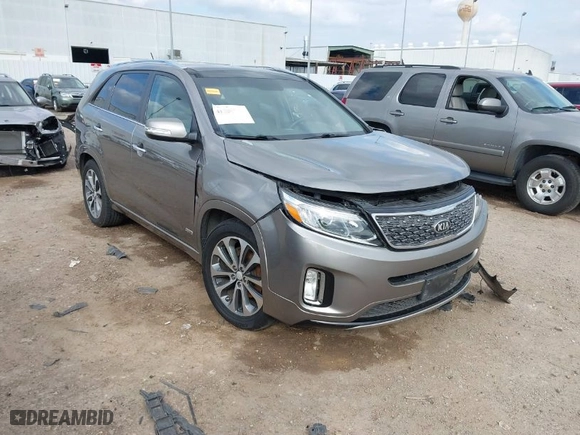 2014 Kia Sorento SX Limited with VIN 5XYKWDA72EG434206, listed as a IAAI auction lot 41504797 with 190,569 mi miles. Bid and sale history available at carsss.com. Image 1.