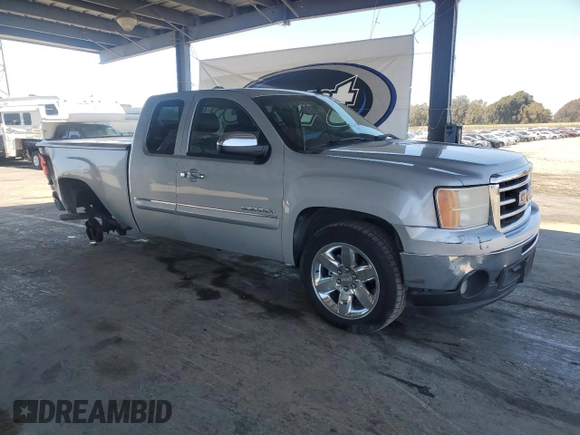 2013 GMC Sierra 1500 SLE z VIN 1GTR1VE01DZ263612, wystawiony jako Copart lot #58094935 z przebiegiem 342 269 mil mil oraz Szkoda całkowita • Salvage title. Historia ofert i sprzedaży dostępna na DreamBid. Obrazek 4.