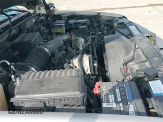 2000 Chevrolet Tahoe Z71 with VIN 1GNEK13R3YR172697, listed as a IAAI auction lot 42700472 with 224,069 mi miles and . Bid and sale history available at DreamBid. Image 12.
