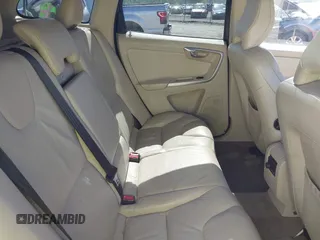 2010 Volvo XC60 3.0T с VIN YV4992DZ6A2034531, выставлен на аукционе IAAI как лот 42189423 с пробегом 256 201 миль миль и . История ставок и продаж доступна на DreamBid. Изображение 8.