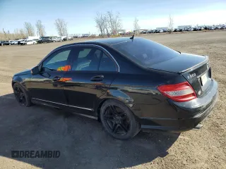 2010 Mercedes-Benz C 300 Sport z VIN WDDGF8BB3AF473664, wystawiony jako Copart lot #55313745 z przebiegiem 297 097 mil mil oraz Szkody całkowita. Historia ofert i sprzedaży dostępna na DreamBid. Obrazek 2.