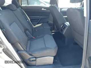 2018 Volkswagen Atlas S z VIN 1V2AP2CA7JC580281, wystawiony jako IAAI lot #42024745 z przebiegiem 48 653 mil mil oraz . Historia ofert i sprzedaży dostępna na DreamBid. Obrazek 8.