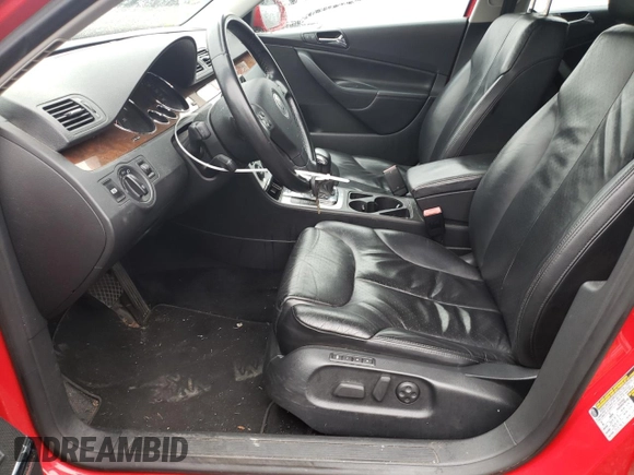 2008 Volkswagen Passat Lux with VIN WVWTK73C38E085288, listed as a Copart auction lot 76068844 with 161,691 mi miles and Clean title. Bid and sale history available at DreamBid. Image 7.