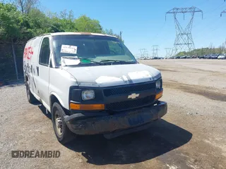 2007 Chevrolet Express Cargo Van with VIN 1GCGG25V471112976, listed as a IAAI auction lot 42130661 with 256,004 mi miles. Bid and sale history available at carsss.com. Image 13.