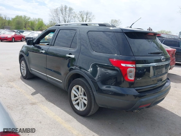 2014 Ford Explorer XLT with VIN 1FM5K8D85EGC27757, listed as a IAAI auction lot 41997381 with 154,397 mi miles. Bid and sale history available at carsss.com. Image 3.