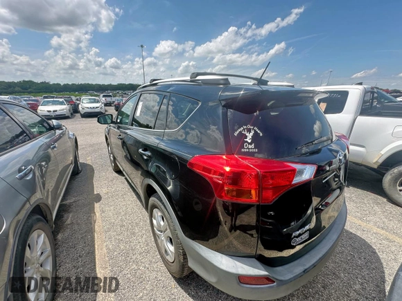 2013 Toyota RAV4 LE with VIN 2T3ZFREV2DW010111, listed as a Copart auction lot 65097295 with 263,515 mi miles and Clean title. Bid and sale history available at DreamBid. Image 3.