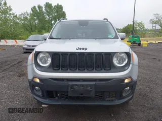 2017 Jeep Renegade Latitude с VIN ZACCJBBB5HPG65695, выставлен на аукционе IAAI как лот 42198830 с пробегом 68 881 миль миль и . История ставок и продаж доступна на DreamBid. Изображение 12.
