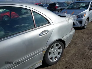 2005 Mercedes-Benz C 240 with VIN WDBRF81J25F608844, listed as a IAAI auction lot 41747537 with 143,004 mi miles and . Bid and sale history available at DreamBid. Image 15.