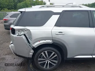 2024 Nissan Pathfinder Platinum with VIN 5N1DR3DJXRC298866, listed as a IAAI auction lot 42607262 with 4,683 mi miles and . Bid and sale history available at DreamBid. Image 18.