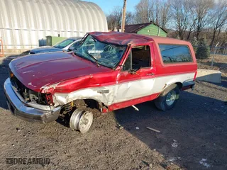 1996 Ford Bronco XL with VIN 1FMEU15N8TLA78223, listed as a IAAI auction lot 41282315 with 212,299 mi miles. Bid and sale history available at carsss.com. Image 17.