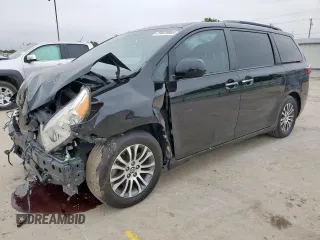 2019 Toyota Sienna XLE Auto Access Seat z VIN 5TDYZ3DC3KS995226, wystawiony jako Copart lot #59820065 z przebiegiem 72 893 mil mil oraz Szkoda całkowita • Salvage title. Historia ofert i sprzedaży dostępna na DreamBid. Obrazek 1.