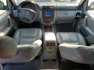 2000 Mercedes-Benz M-Class with VIN 4JGAB72E2YA185234, listed as a Copart auction lot 83479684 with 209,491 mi miles and Clean Title. Bid and sale history available at carsss.com. Image 8.