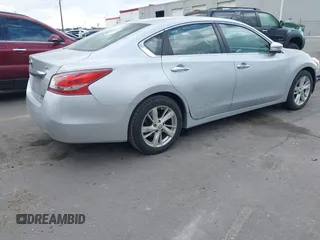 2013 Nissan Altima SV with VIN 1N4AL3AP3DN495947, listed as a IAAI auction lot 42118030 with 155,359 mi miles and . Bid and sale history available at carsss.com. Image 4.