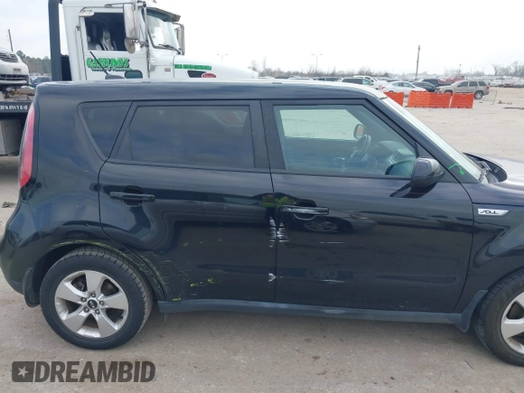 2018 Kia Soul with VIN KNDJN2A29J7890637, listed as a IAAI auction lot 41510529 with 102,140 mi miles. Bid and sale history available at carsss.com. Image 13.
