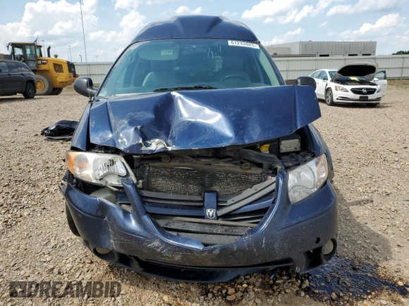 2005 Dodge Caravan SXT with VIN 2D4GP44L95R424704, listed as a Copart auction lot 61243925 with 190,608 mi miles and Salvage title. Bid and sale history available at DreamBid. Image 5.