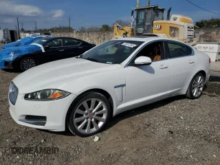2014 Jaguar XF V6 SC with VIN SAJWJ0EF8E8U18305, listed as a Copart auction lot 50412255 with 55,206 mi miles and Salvage Title. Bid and sale history available at carsss.com. Image 1.