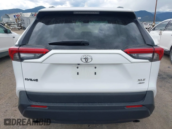 2024 Toyota RAV4 XLE with VIN 2T3P1RFV5RW473727, listed as a IAAI auction lot 42222478 with 19,764 mi miles and . Bid and sale history available at DreamBid. Image 16.