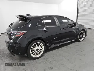 2020 Toyota Corolla Hatchback SE with VIN JTND4RBEXL3091540, listed as a Copart auction lot 71371204 with 106,199 mi miles and Clean Title. Bid and sale history available at carsss.com. Image 3.