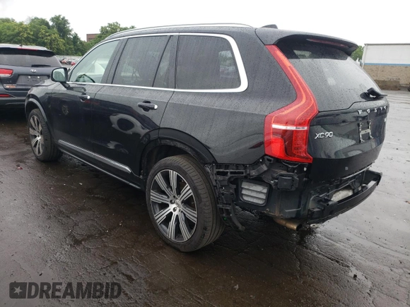2021 Volvo XC90 Inscription with VIN YV4A22PL9M1754036, listed as a Copart auction lot 60557315 with 30,587 mi miles and Salvage title. Bid and sale history available at DreamBid. Image 2.