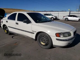 2001 Volvo S60 with VIN YV1RS61R412084860, listed as a Copart auction lot 77227144 with 170,853 mi miles and Non Repairable. Bid and sale history available at carsss.com. Image 4.