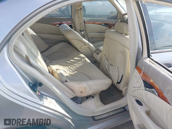 2006 Mercedes-Benz E-Class 3.5L with VIN WDBUF56J06A789538, listed as a IAAI auction lot 41123743 with 1 mi miles. Bid and sale history available at carsss.com. Image 8.