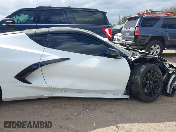 2023 Chevrolet Corvette 2LT z VIN 1G1YB2D49P5100366, wystawiony jako IAAI lot #41504081 z przebiegiem 7 571 mil mil oraz . Historia ofert i sprzedaży dostępna na DreamBid. Obrazek 13.