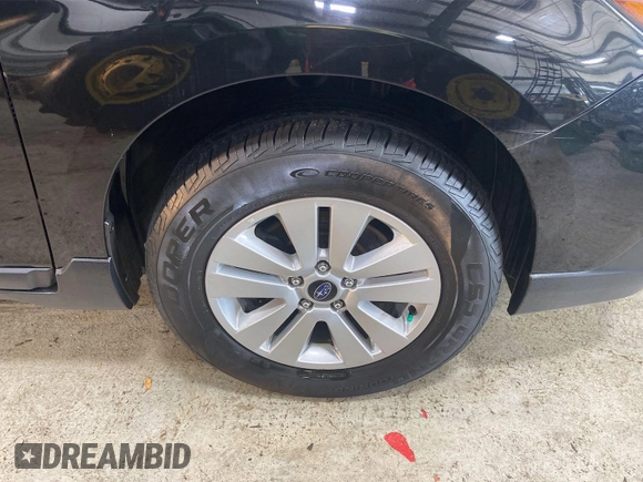 2018 Subaru Outback Premium z VIN 4S4BSAFC6J3328092, wystawiony jako IAAI lot #42566461 z przebiegiem 63 226 mil mil oraz . Historia ofert i sprzedaży dostępna na DreamBid. Obrazek 9.