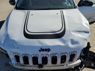 2022 Jeep Cherokee X with VIN 1C4PJMCX5ND556560, listed as a Copart auction lot 89098945 with 35,462 mi miles and Salvage Title. Bid and sale history available at carsss.com. Image 13.