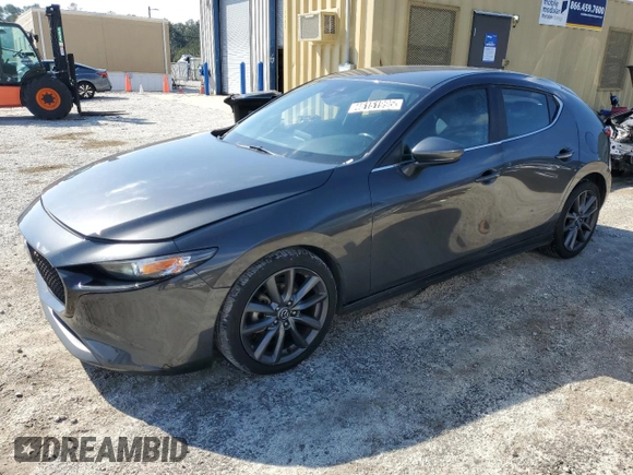 2020 Mazda Mazda3 Hatchback with VIN JM1BPALM7L1147875, listed as a Copart auction lot 46151995 with 67,180 mi miles and Clean Title. Bid and sale history available at carsss.com. Image 1.