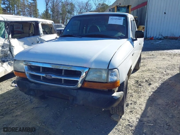 2000 Ford Ranger XL with VIN 1FTYR10C0YTB11635, listed as a IAAI auction lot 41345989 with 301,111 mi miles. Bid and sale history available at carsss.com. Image 6.
