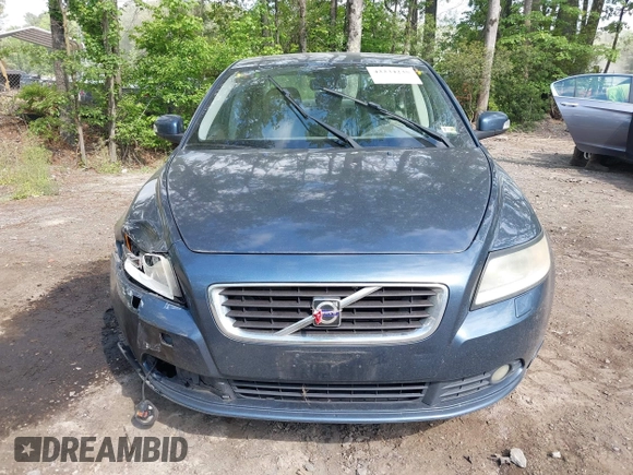 2010 Volvo S40 с VIN YV1390MS9A2490226, выставлен на аукционе IAAI как лот 42234235 с пробегом 111 765 миль миль и . История ставок и продаж доступна на DreamBid. Изображение 11.