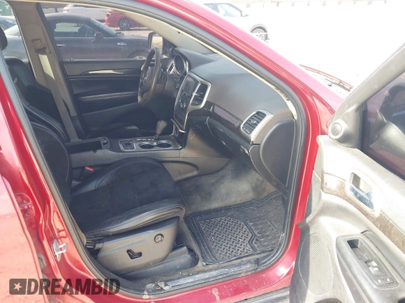 2011 Jeep Grand Cherokee Laredo with VIN 1J4RR4GG6BC527897, listed as a IAAI auction lot 42032975 with 148,875 mi miles. Bid and sale history available at carsss.com. Image 5.