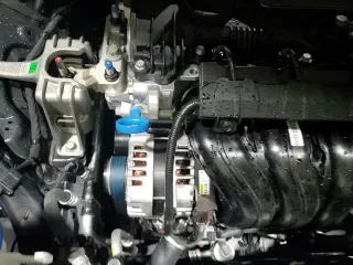 2025 Hyundai Kona SEL с VIN KM8HB3AB3SU288649, выставлен на аукционе Copart как лот 68450715 с пробегом 1 681 миль миль и Списание • Salvage title. История ставок и продаж доступна на DreamBid. Изображение 16.