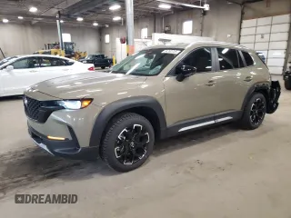 2025 Mazda CX-50 Meridian Edition z VIN 7MMVABXY7SN309285, wystawiony jako Copart lot #54392735 z przebiegiem 6228 mil mil oraz Szkoda całkowita • Salvage title. Historia ofert i sprzedaży dostępna na DreamBid. Obrazek 1.