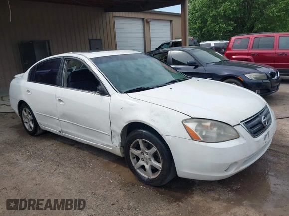 2002 Nissan Altima S with VIN 1N4AL11D92C137996, listed as a IAAI auction lot 42036830 with 227,793 mi miles. Bid and sale history available at carsss.com. Image 1.