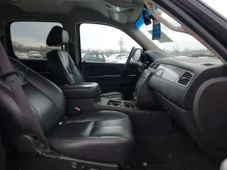 2012 GMC Sierra 1500 SLT with VIN 3GTP2WE78CG132716, listed as a IAAI auction lot 41658637 with 195,074 mi miles and . Bid and sale history available at DreamBid. Image 5.