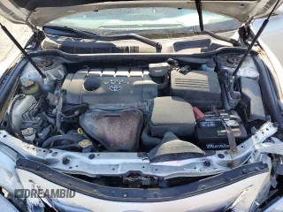 2010 Toyota Camry z VIN 4T1BF3EK8AU042859, wystawiony jako Copart lot #56377355 z przebiegiem 71 660 mil mil oraz Szkoda całkowita • Salvage title. Historia ofert i sprzedaży dostępna na DreamBid. Obrazek 11.