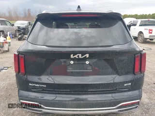 2023 Kia Sorento EX z VIN KNDRHDLG6P5202127, wystawiony jako IAAI lot #42064722 z przebiegiem 28 420 mil mil oraz . Historia ofert i sprzedaży dostępna na DreamBid. Obrazek 16.
