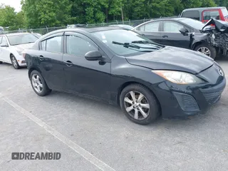 2011 Mazda 3 i Touring z VIN JM1BL1VF8B1354848, wystawiony jako IAAI lot #42368937 z przebiegiem 145 131 mil mil oraz . Historia ofert i sprzedaży dostępna na DreamBid. Obrazek 1.