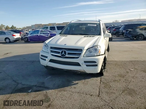 2012 Mercedes-Benz GL 450 z VIN 4JGBF7BE4CA761617, wystawiony jako Copart lot #48529805 z przebiegiem 194 676 mil mil oraz Szkoda całkowita • Salvage title. Historia ofert i sprzedaży dostępna na DreamBid. Obrazek 12.