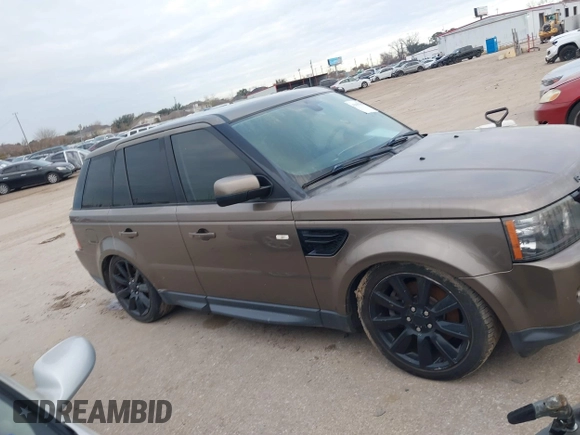 2013 Land Rover Range Rover Sport HSE Lux с VIN SALSK2D42DA788963, выставлен на аукционе IAAI как лот 41435536 с пробегом 150 522 миль миль и . История ставок и продаж доступна на DreamBid. Изображение 13.